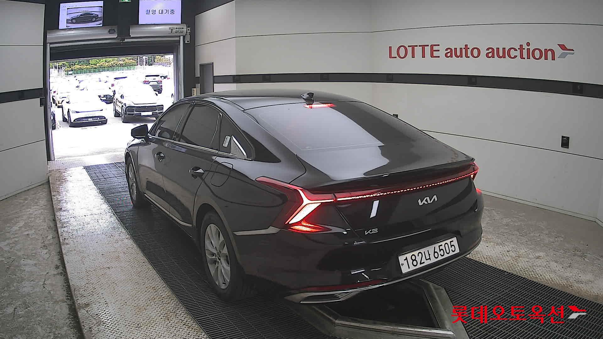 Kia K8 - 16
