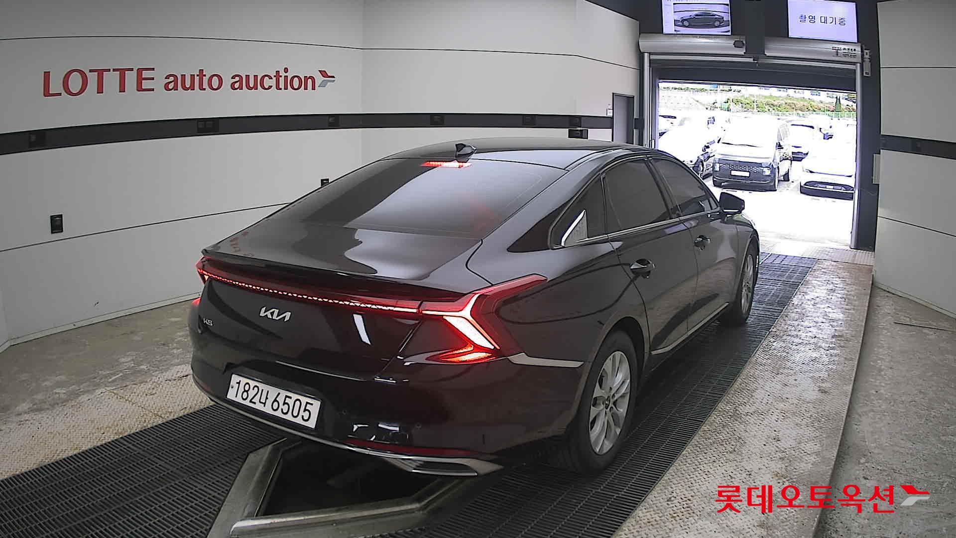 Kia K8 - 18