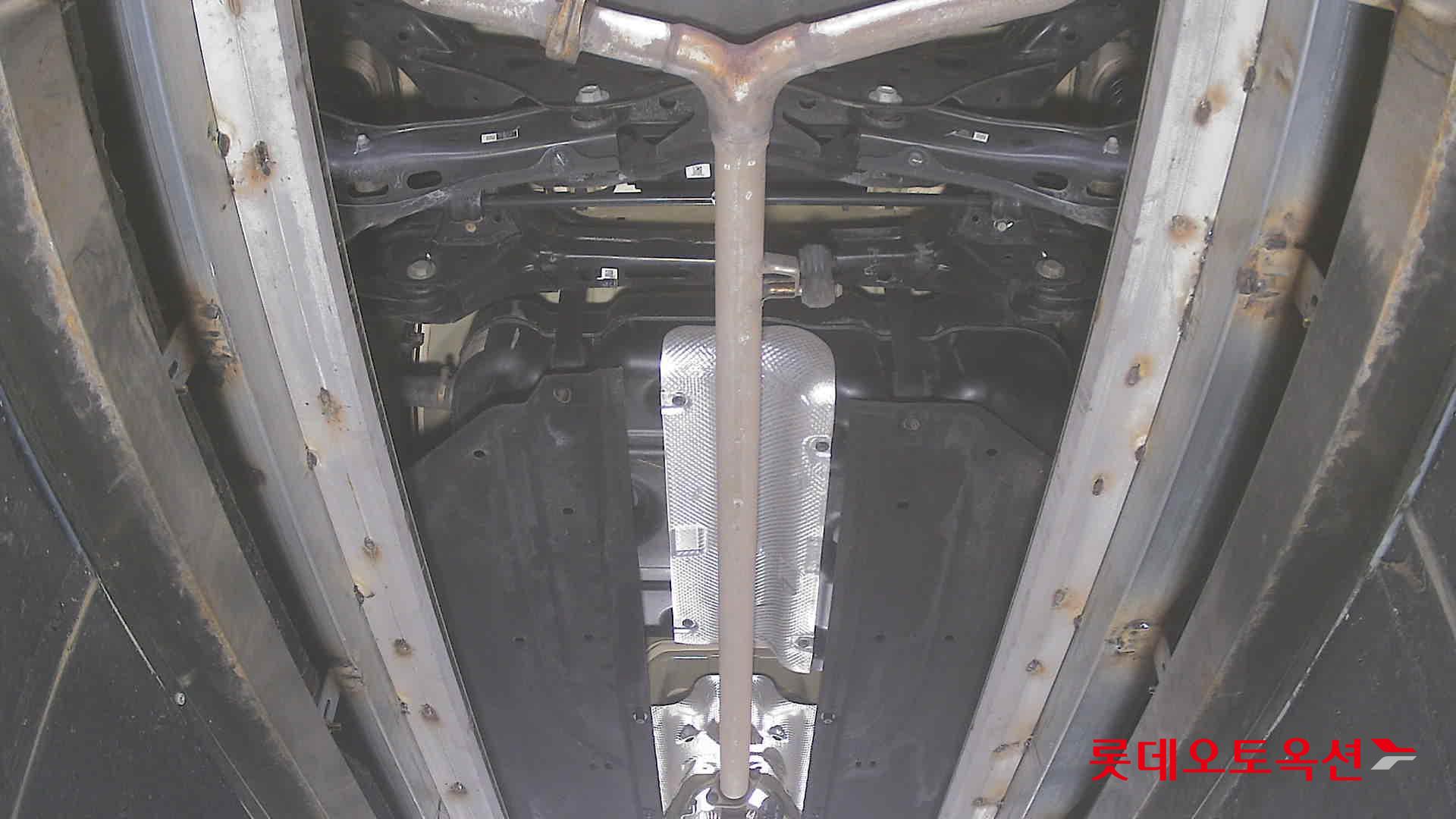 Kia K8 - 2