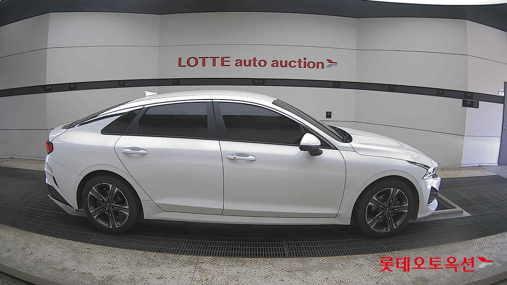 Kia K5 - 21