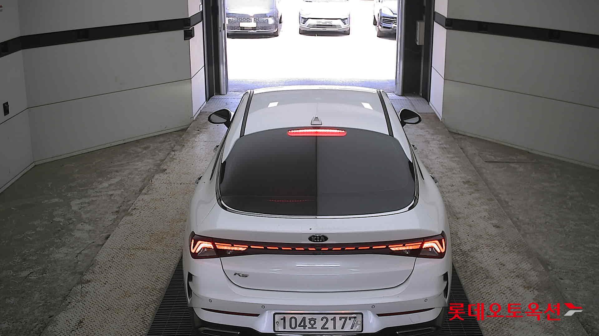 Kia K5 - 17