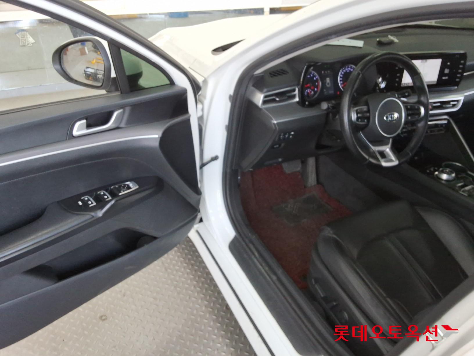 Kia K5 - 37