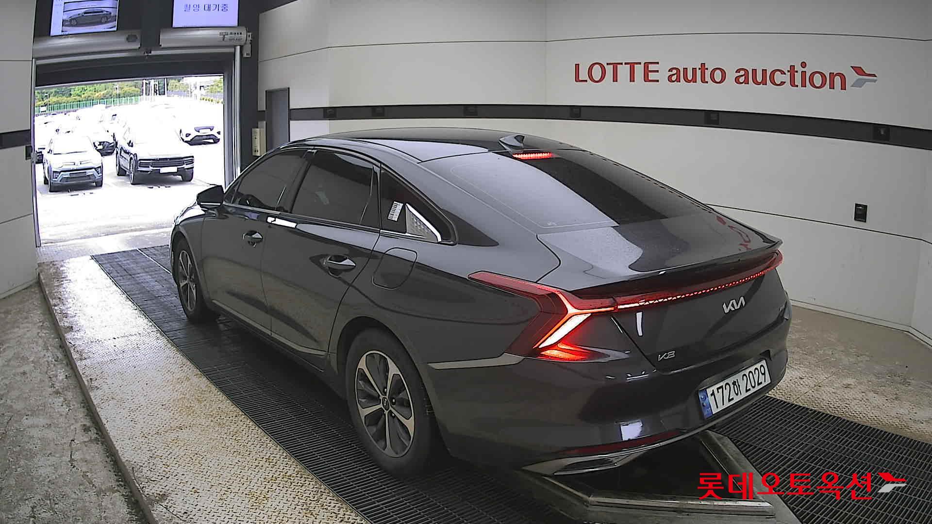 Kia K8 - 4