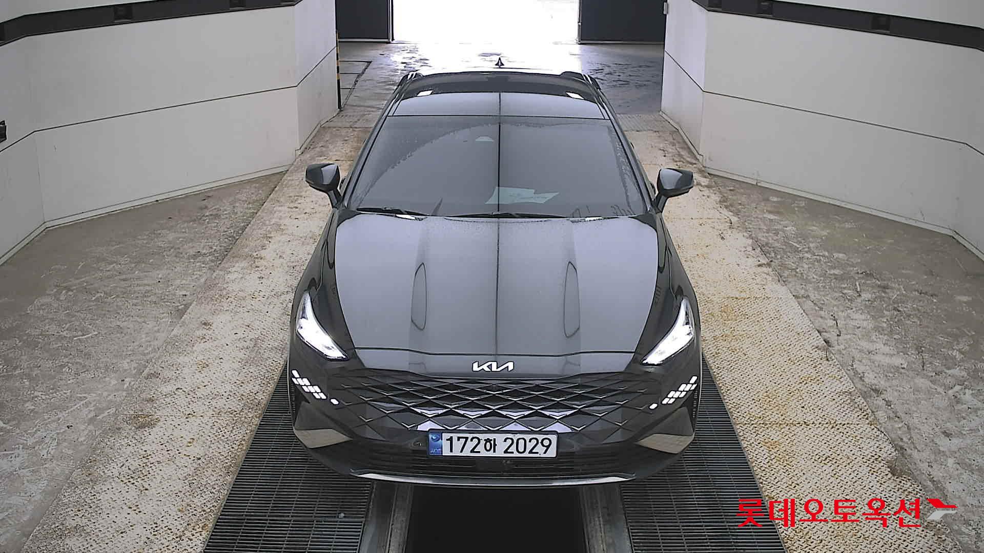 Kia K8 - 1