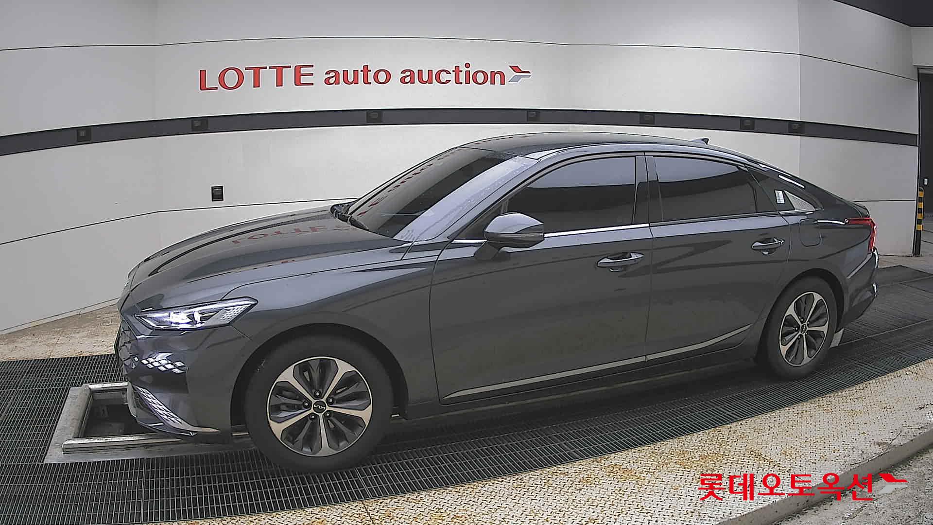Kia K8 - 12
