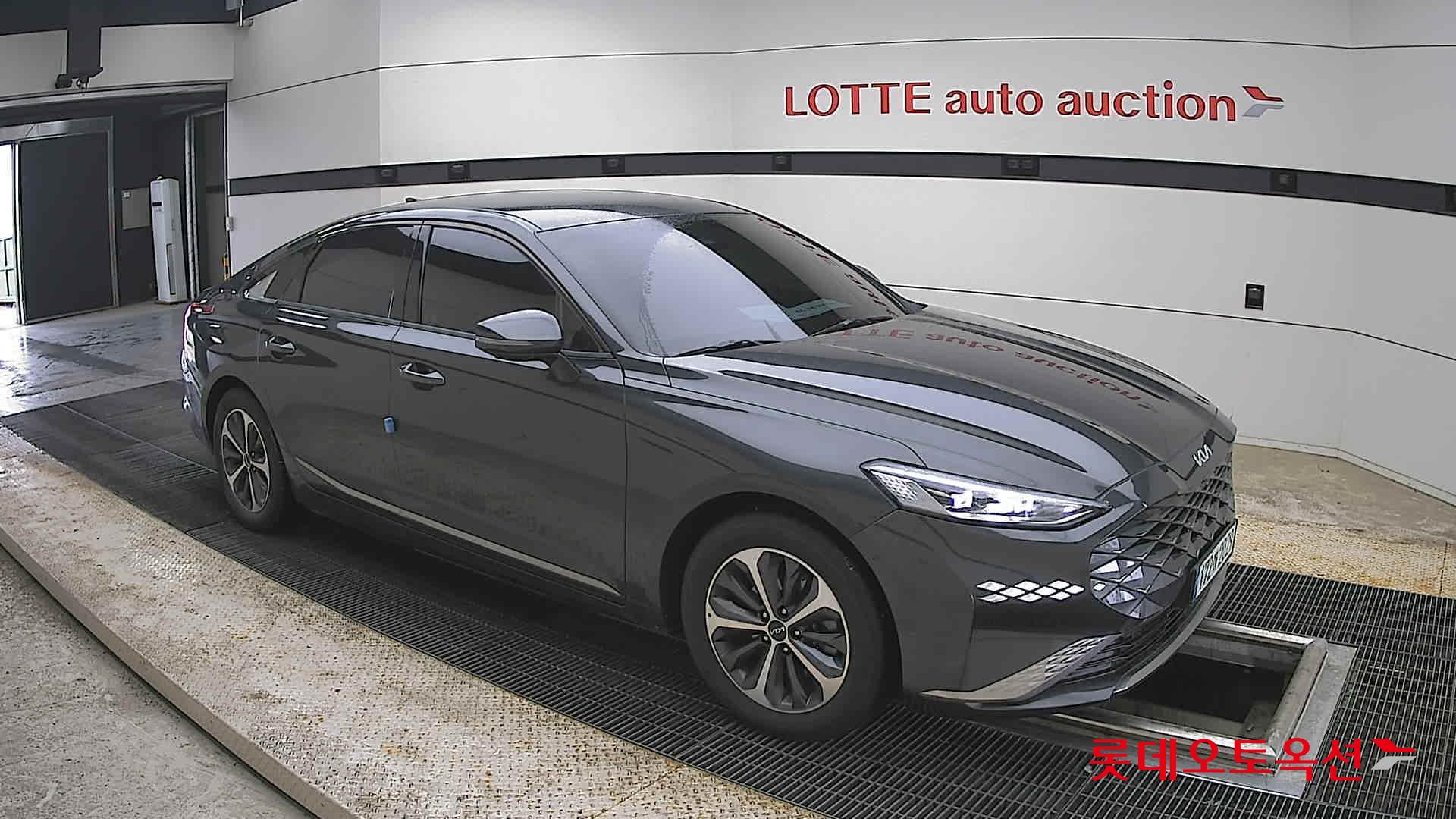 Kia K8 - 23
