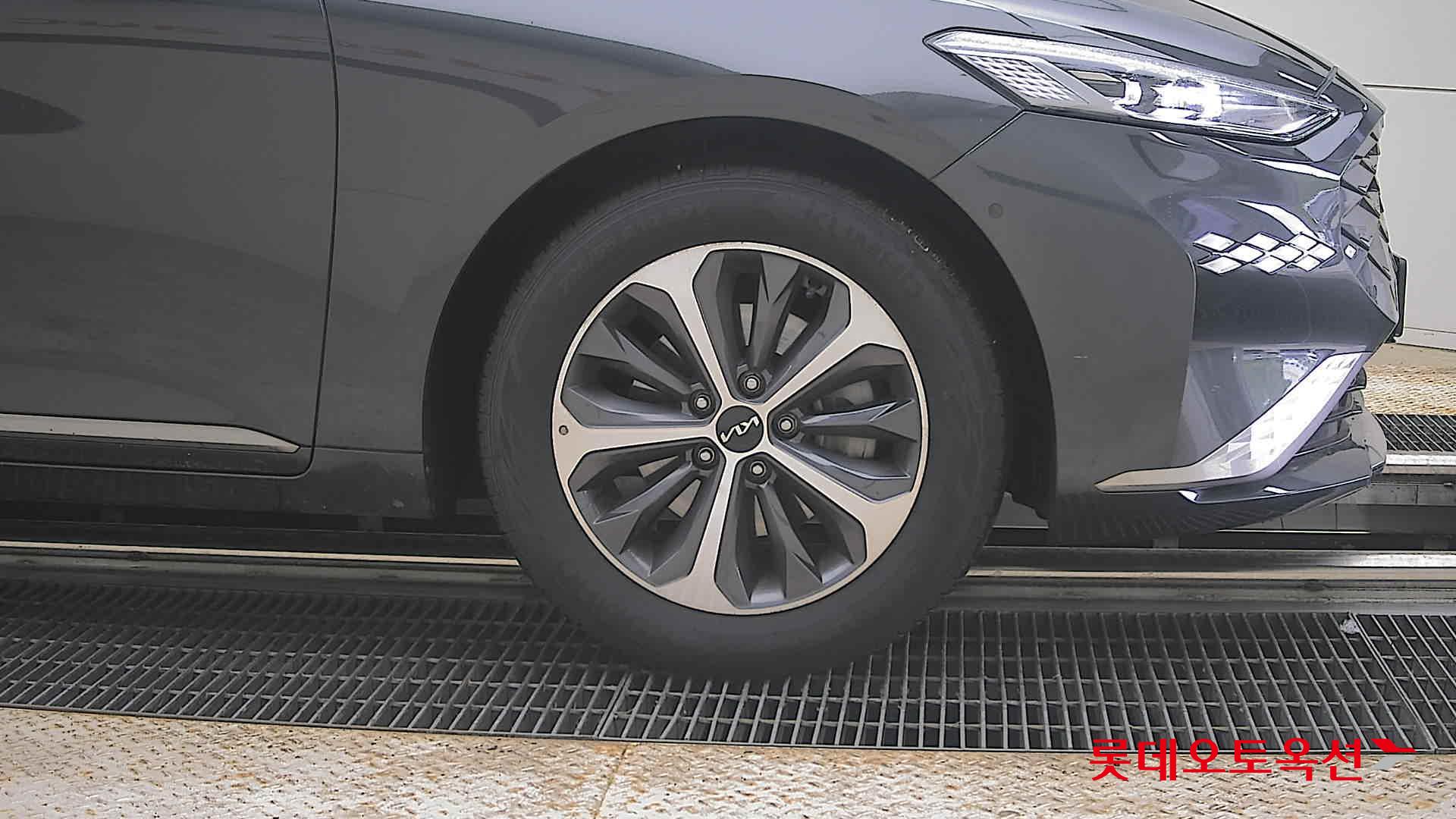 Kia K8 - 27