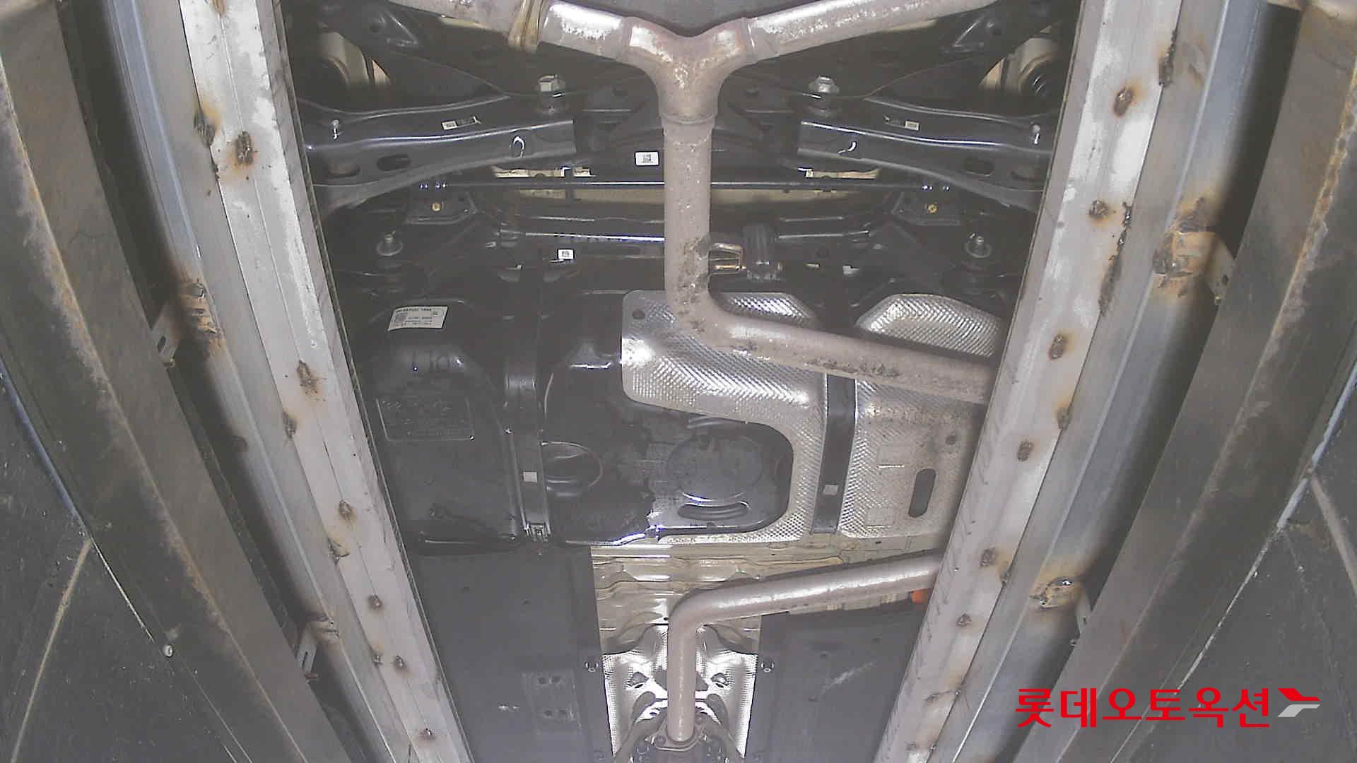 Kia K8 - 2