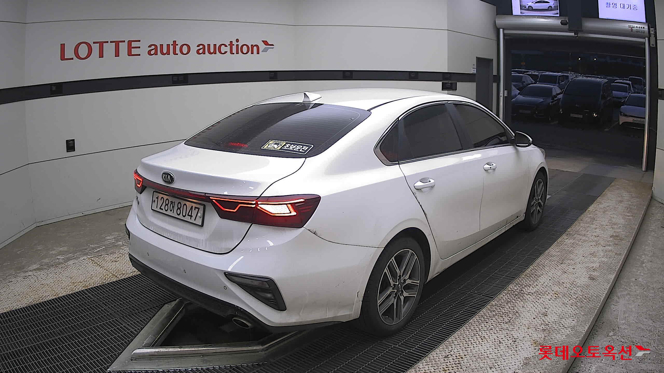 Kia K3 - 5
