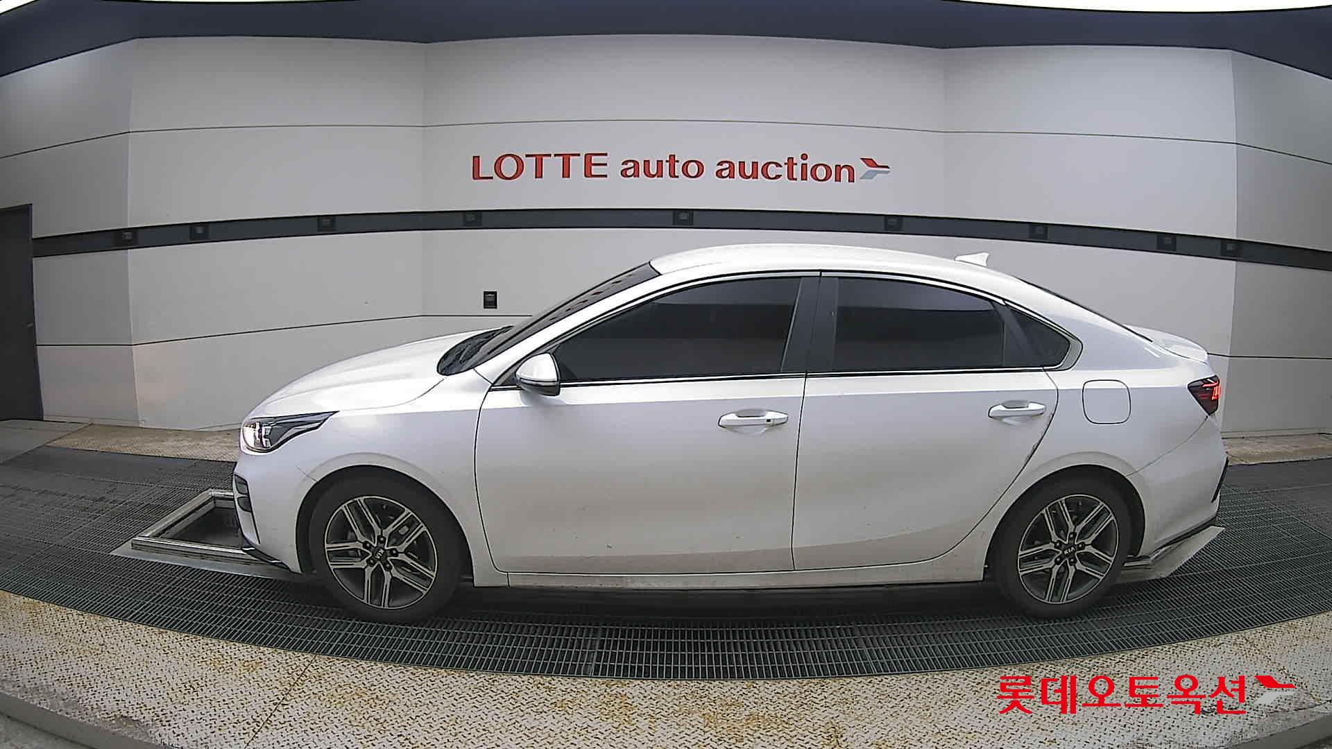 Kia K3 - 13