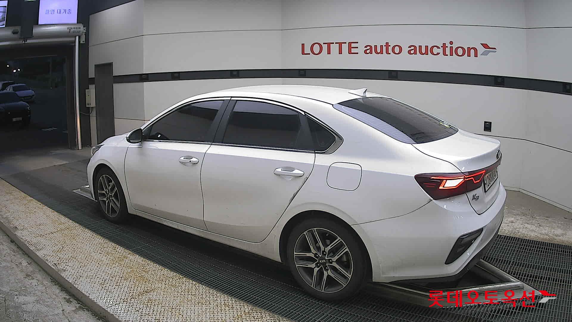 Kia K3 - 15