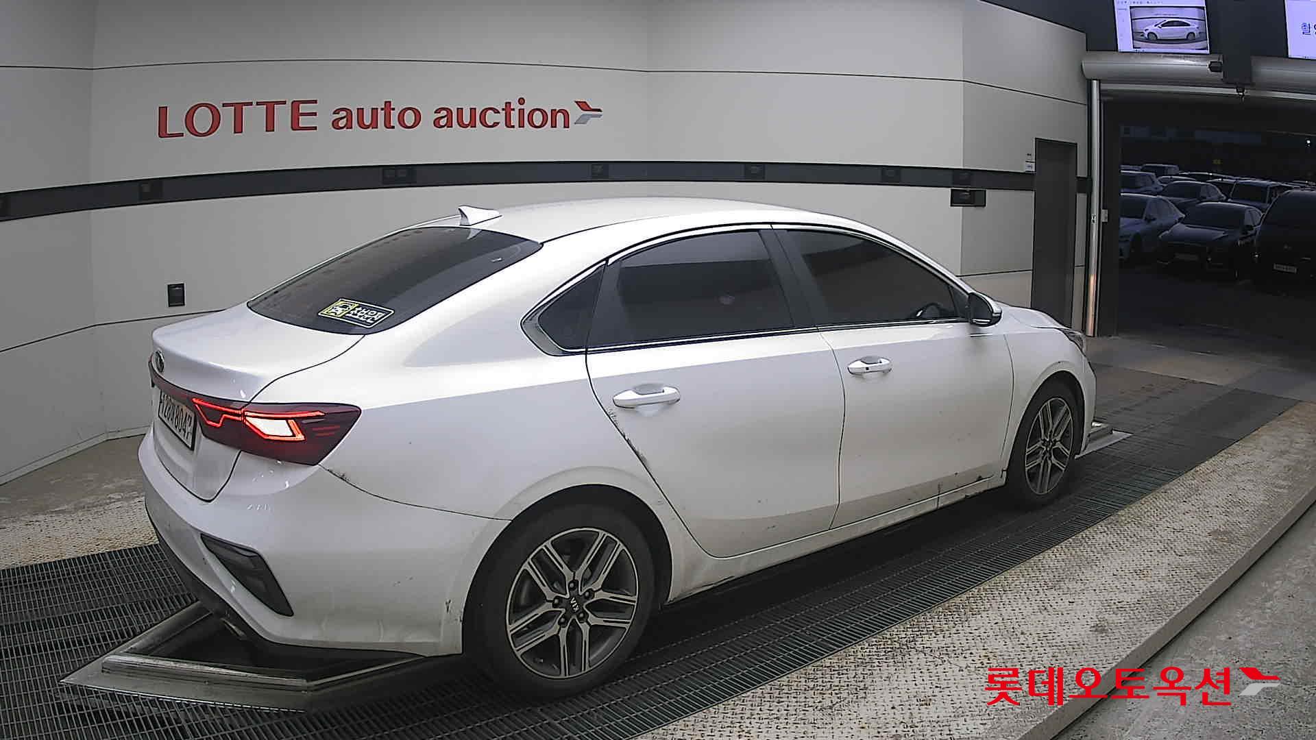 Kia K3 - 19