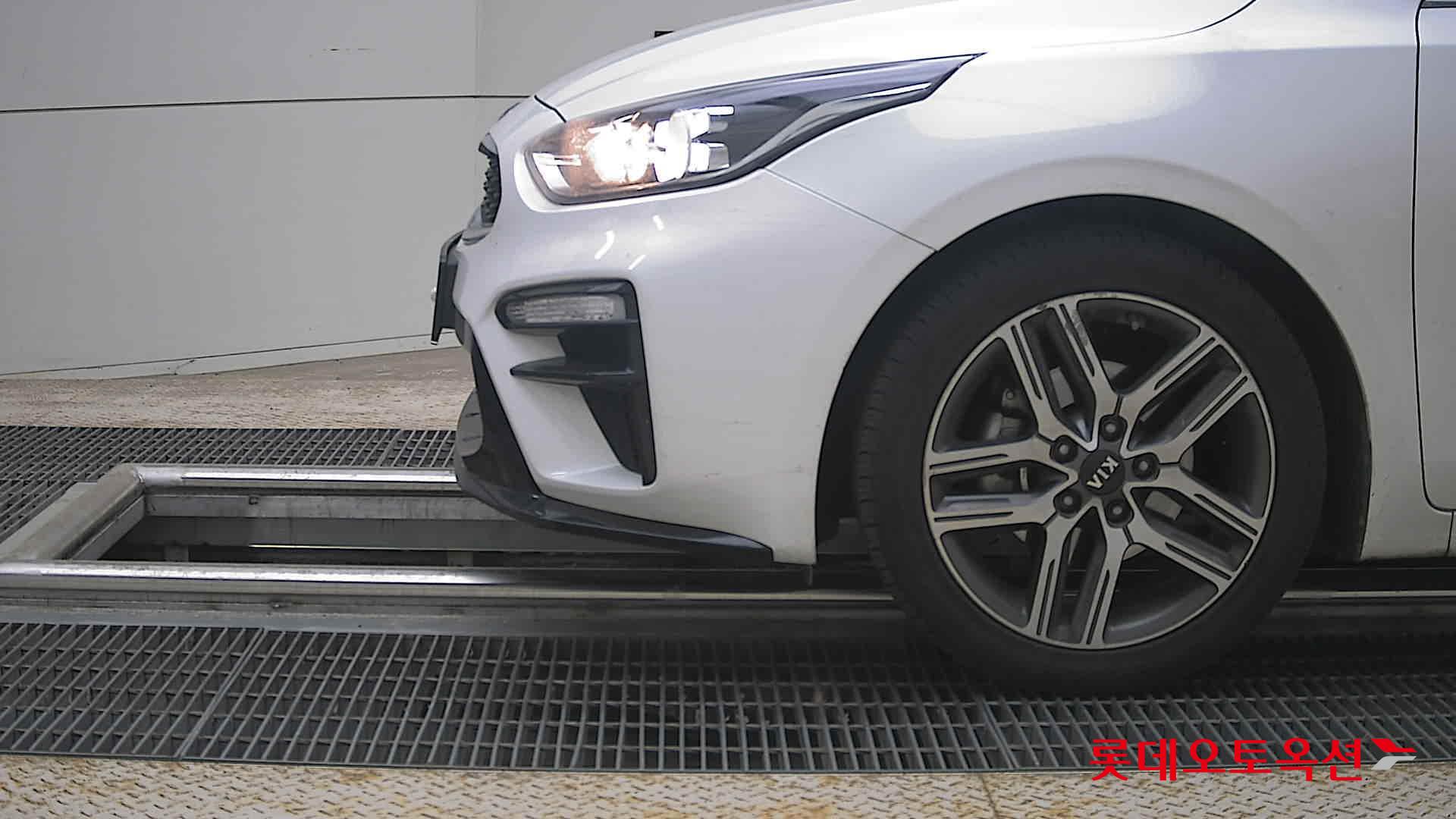 Kia K3 - 25