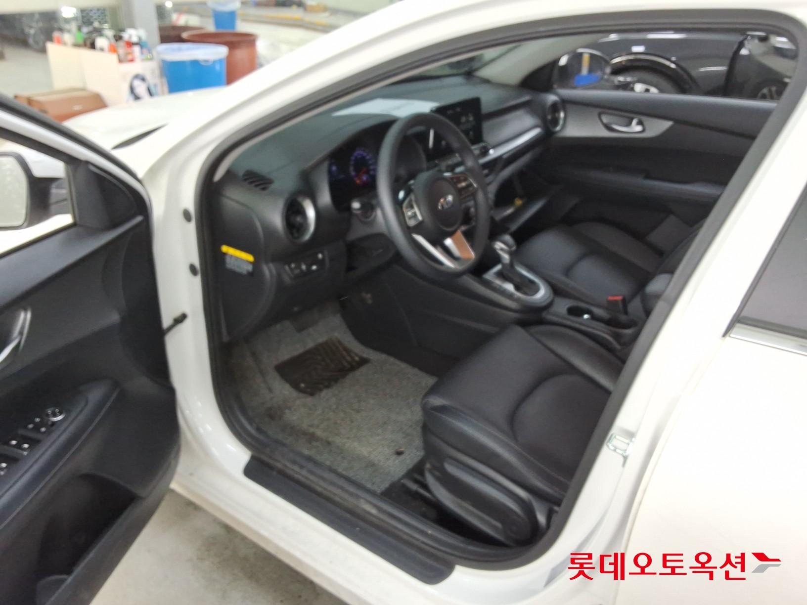 Kia K3 - 35