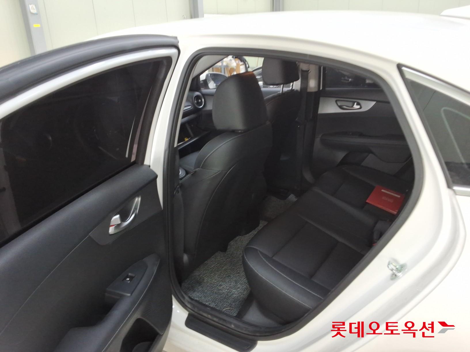 Kia K3 - 36