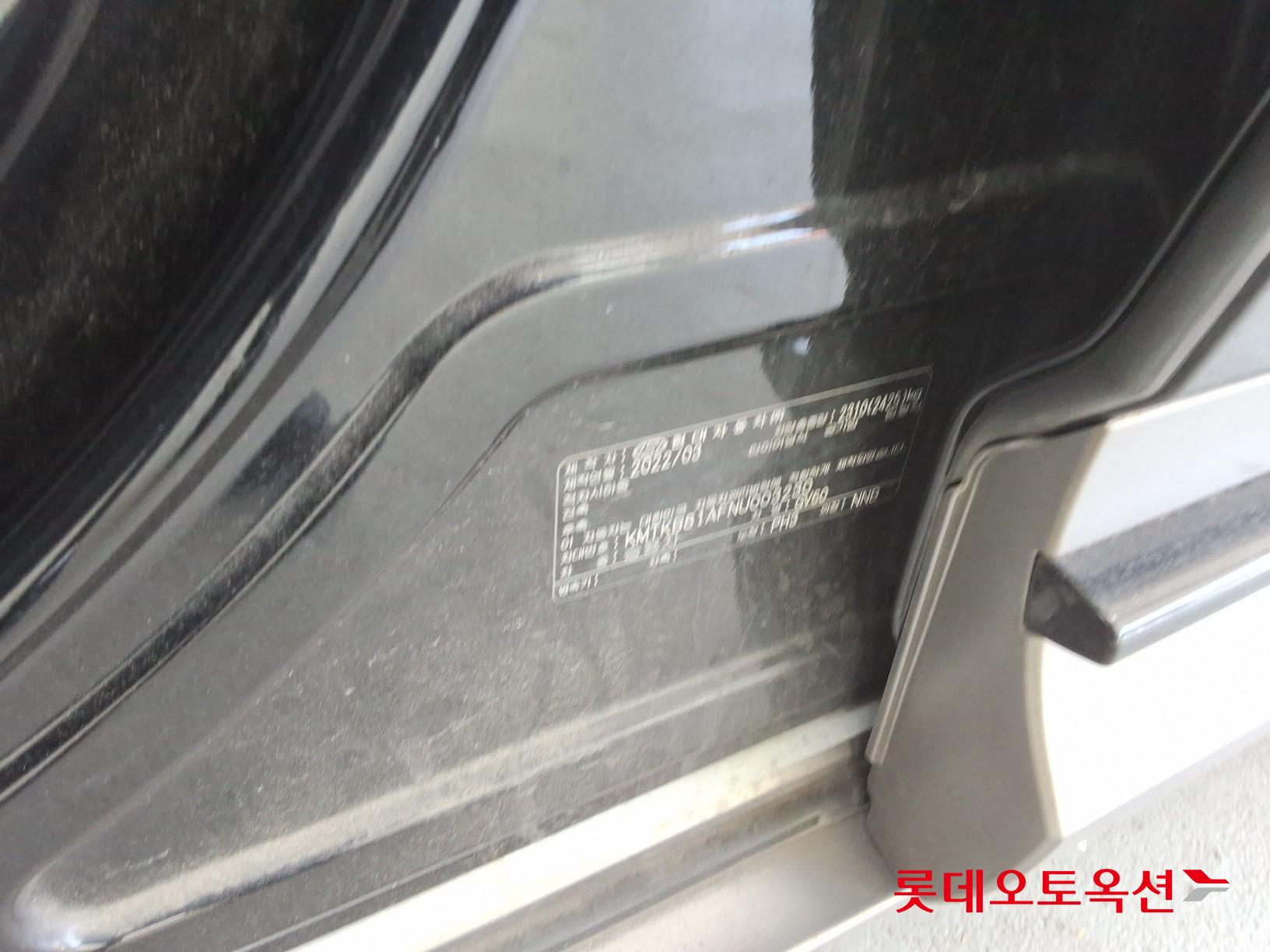 제네시스 GV60 - 36