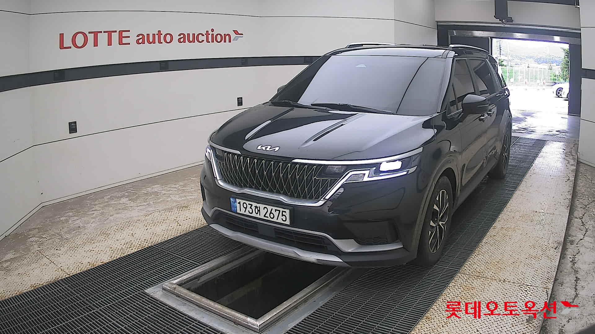 2023 - kia carnival