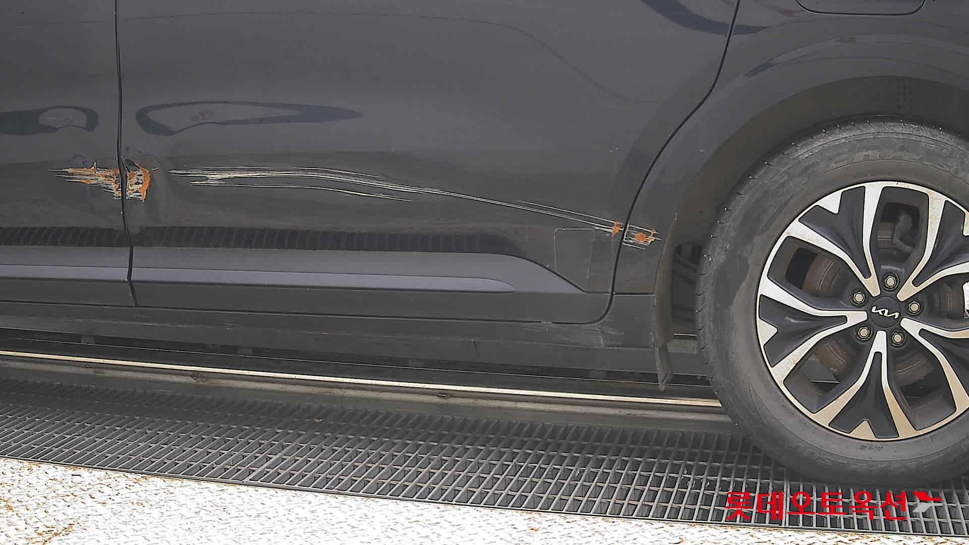 2023 - kia carnival