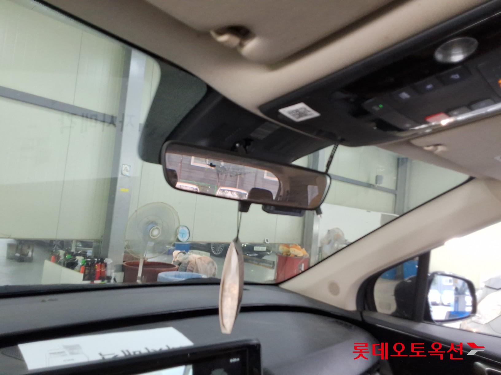 2023 - kia carnival