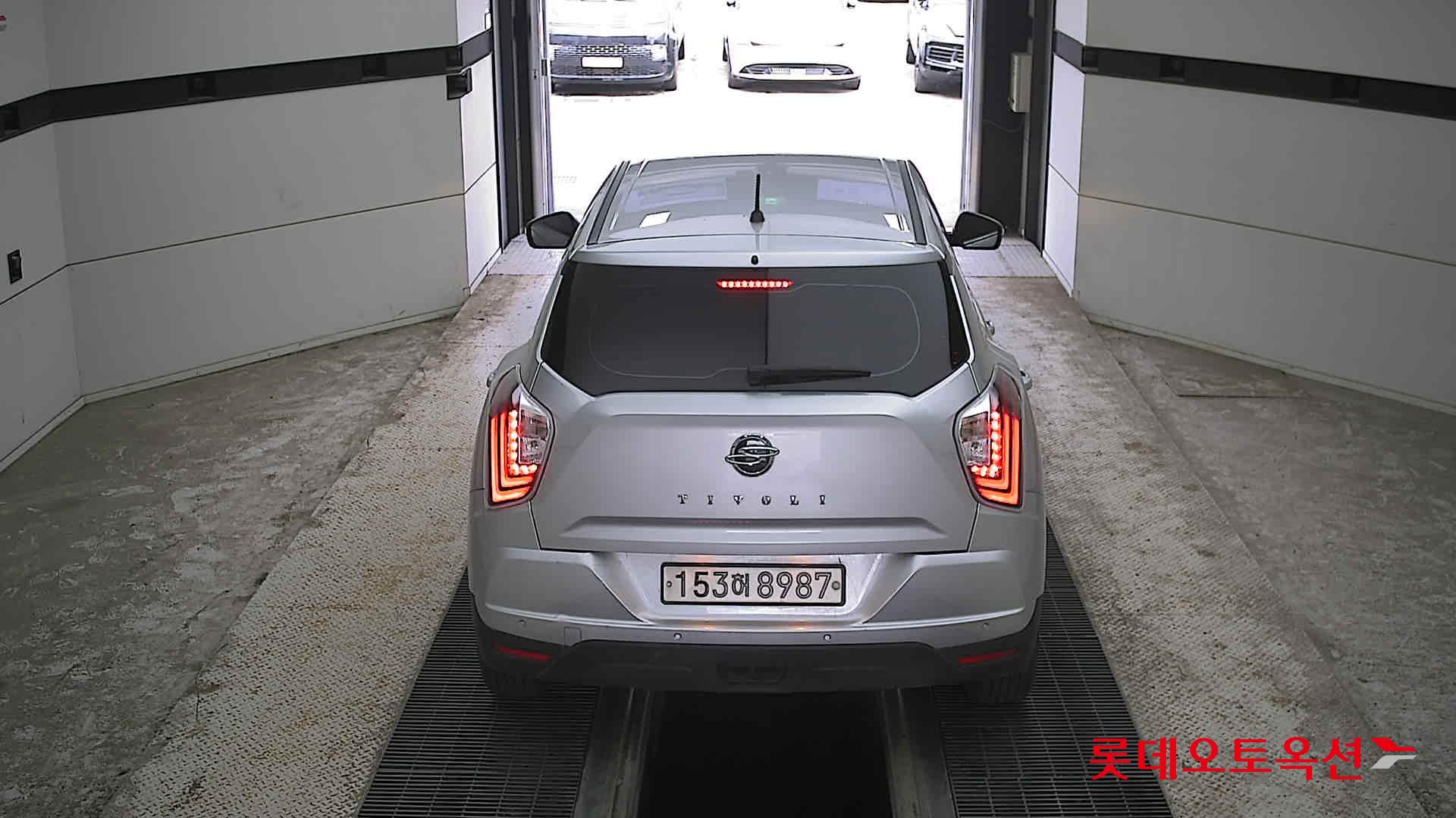 KG Mobility Tivoli - 17