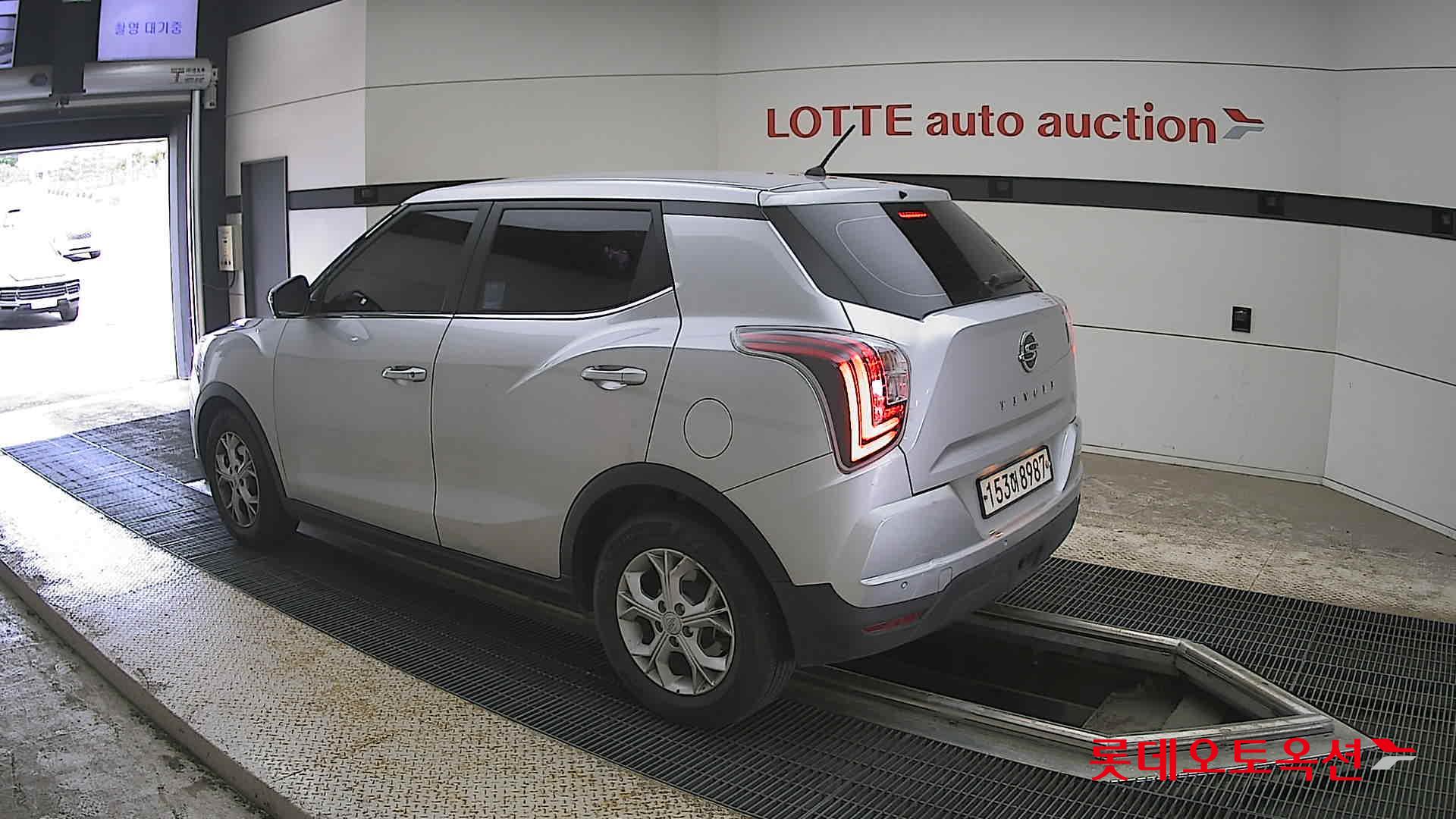 KG Mobility Tivoli - 15