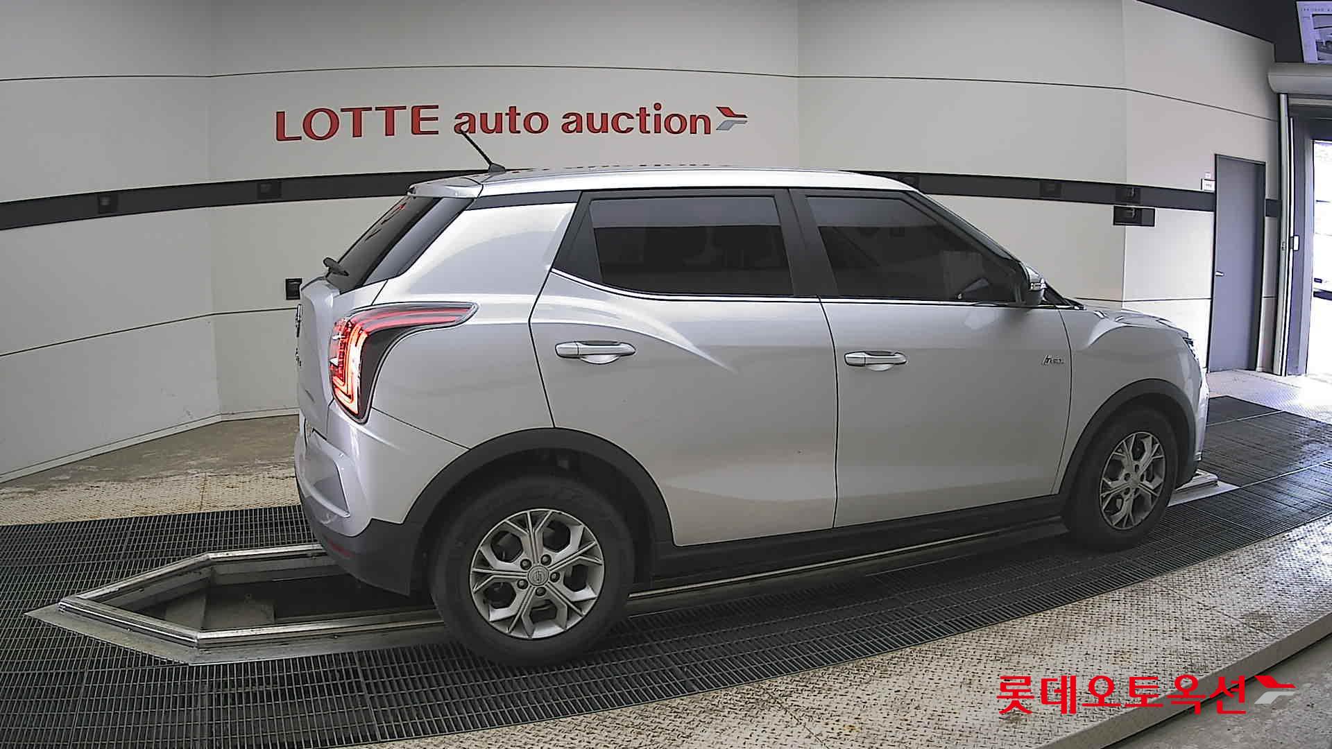 KG Mobility Tivoli - 20