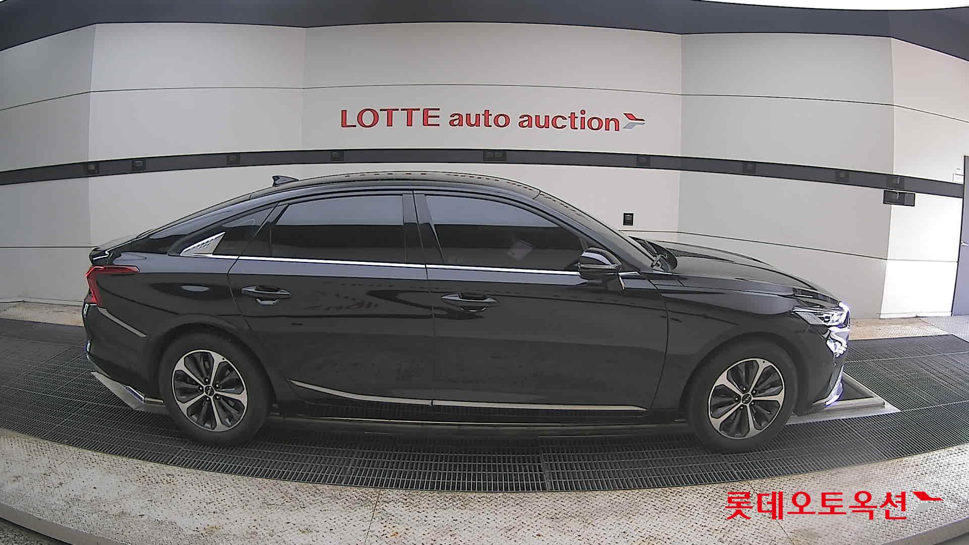 Kia K8 - 21