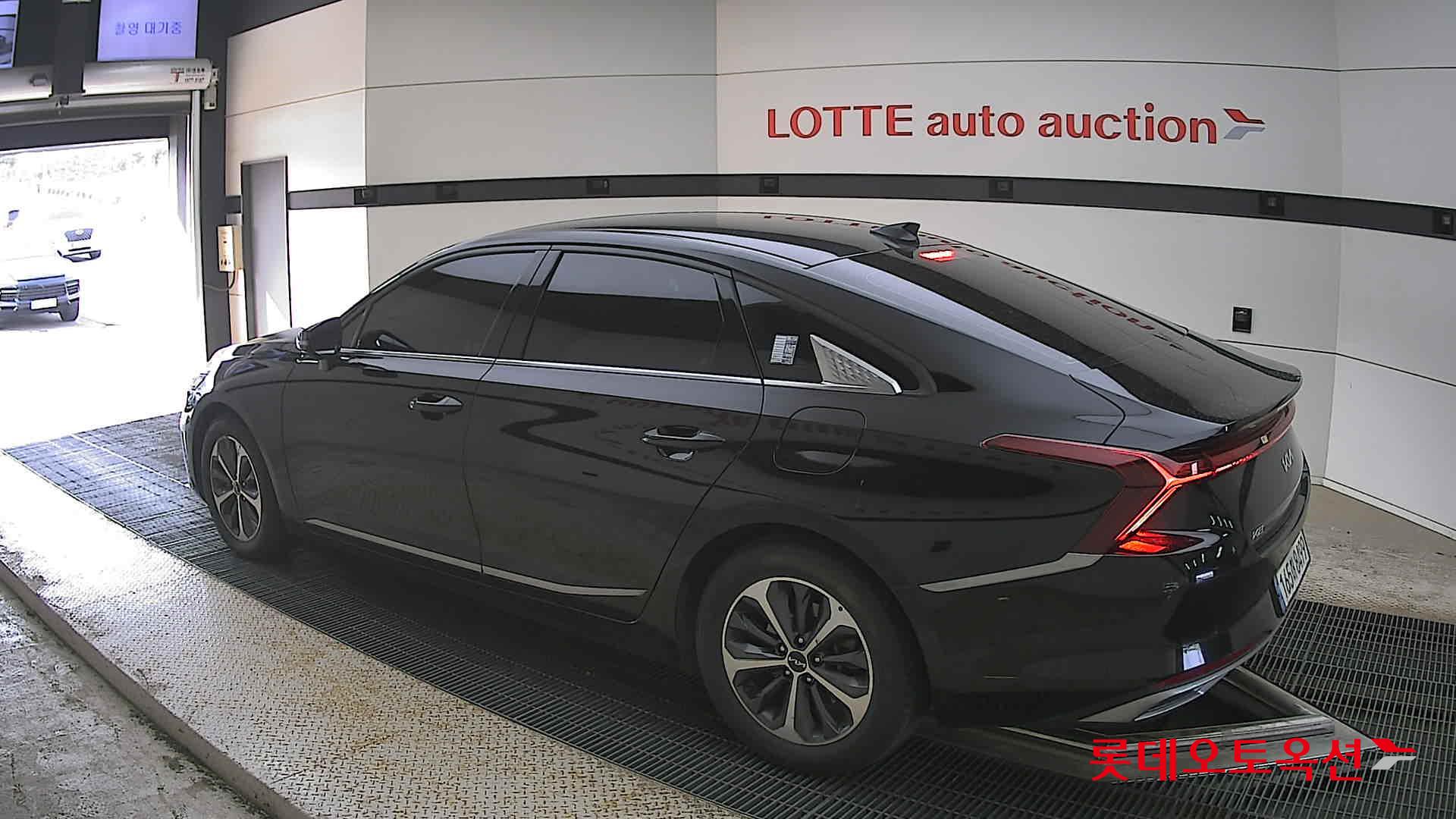 Kia K8 - 15