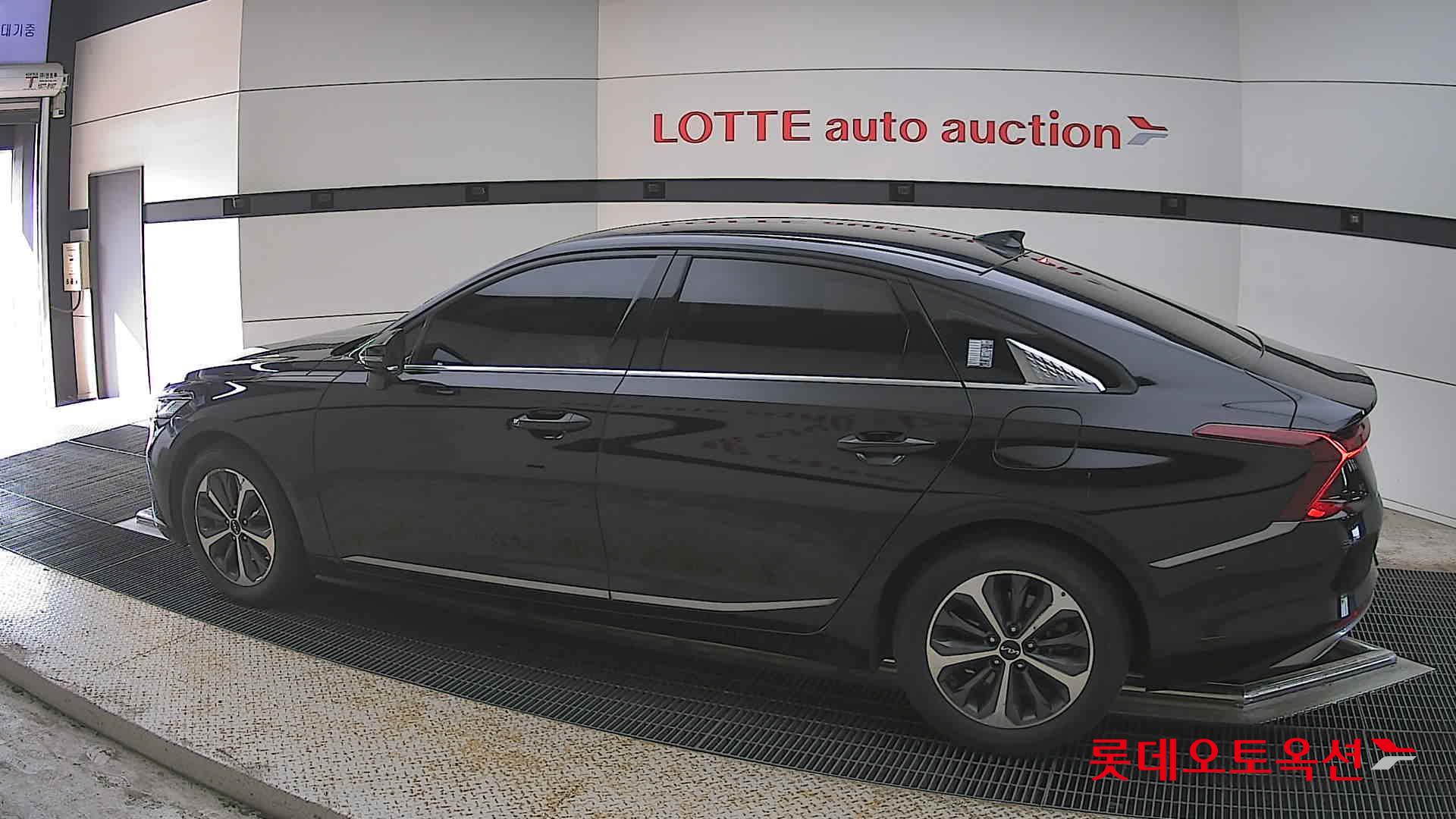 Kia K8 - 14