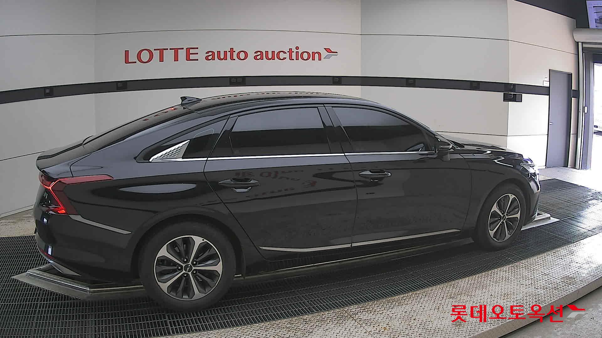 Kia K8 - 20