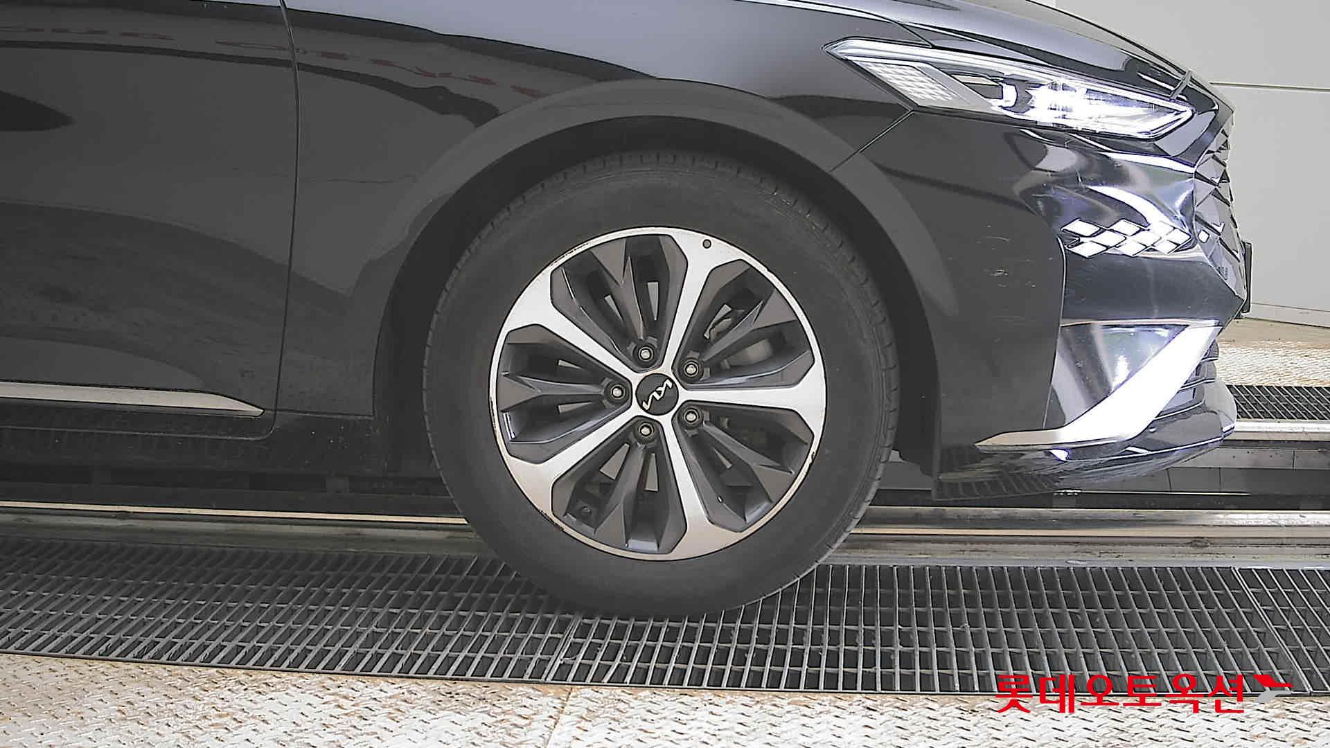 Kia K8 - 27