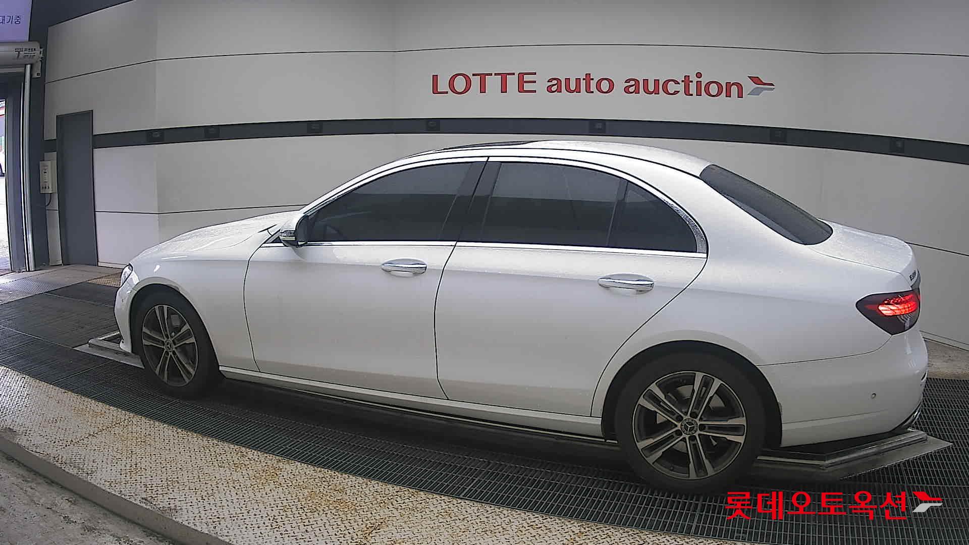 2022 - mercedes-benz e350