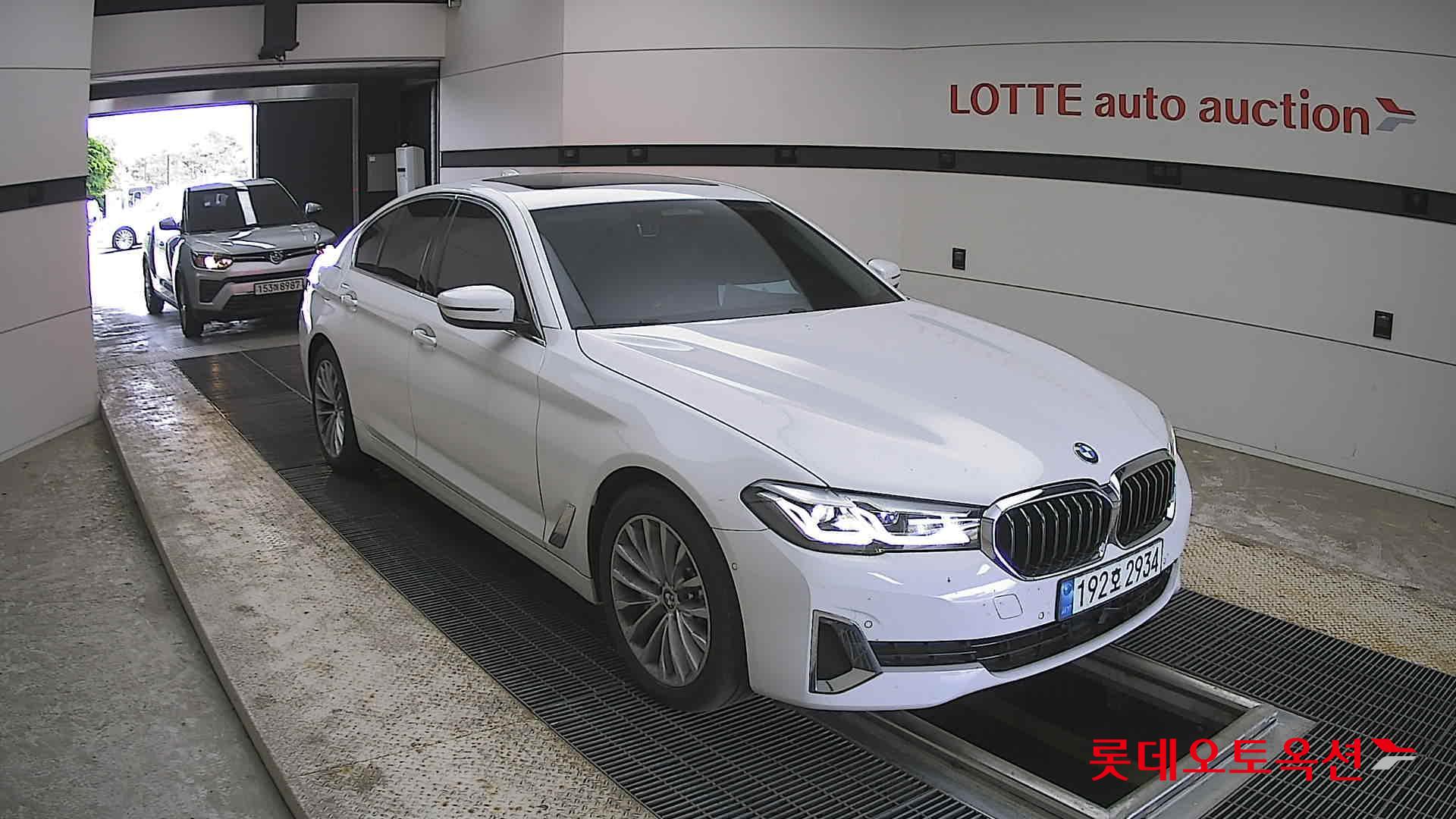 BMW 5 시리즈 - 6