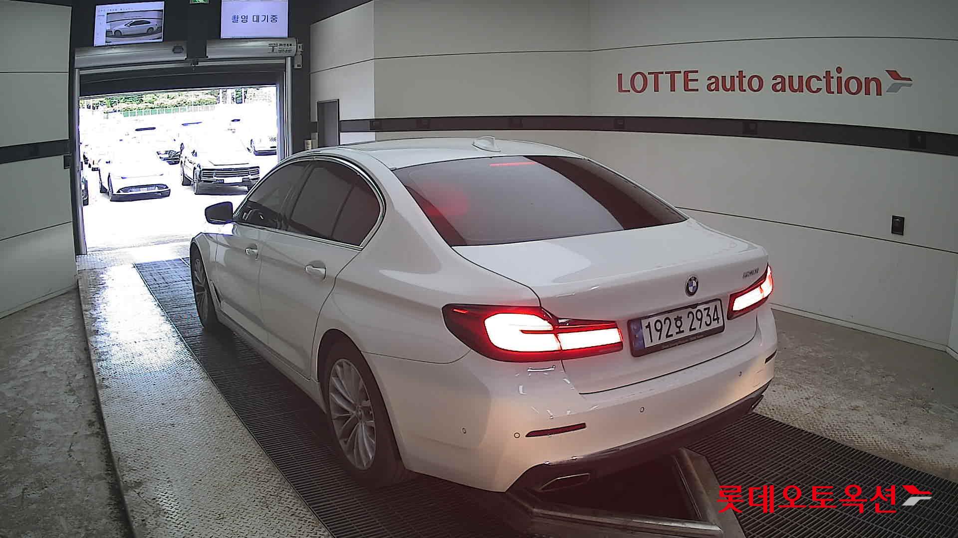 BMW 5 시리즈 - 16