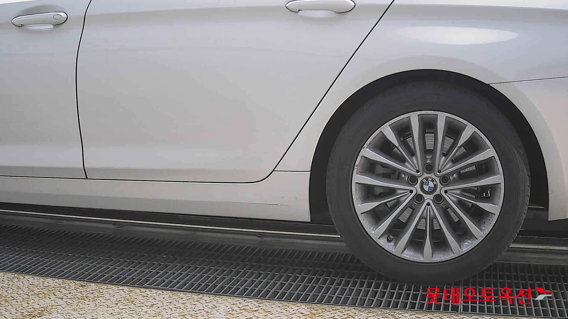 BMW 5 시리즈 - 26