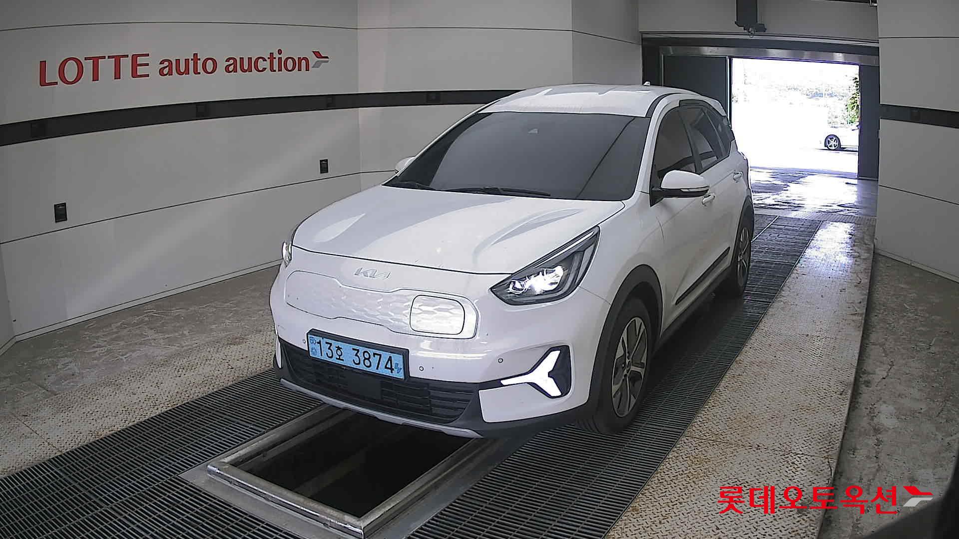 2023 - kia niro