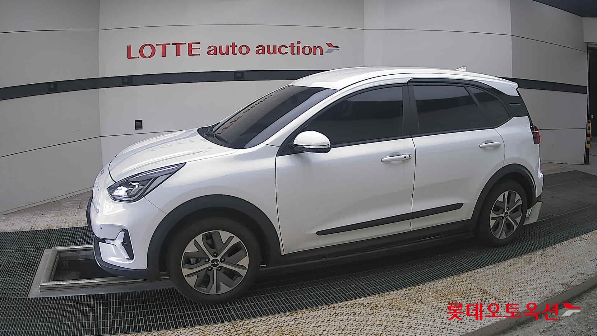 2023 - kia niro