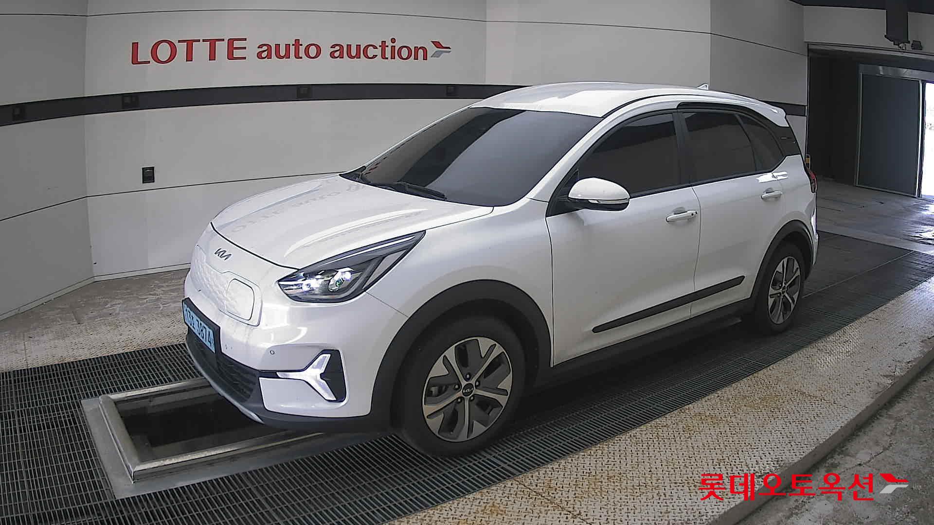 2023 - kia niro