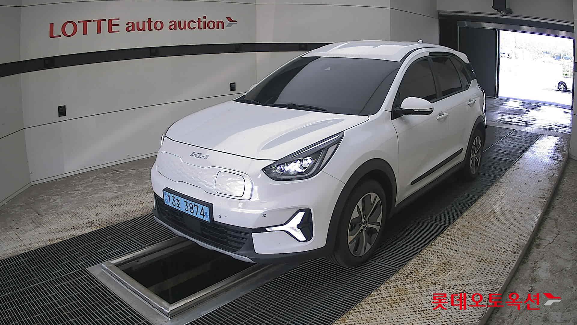 2023 - kia niro