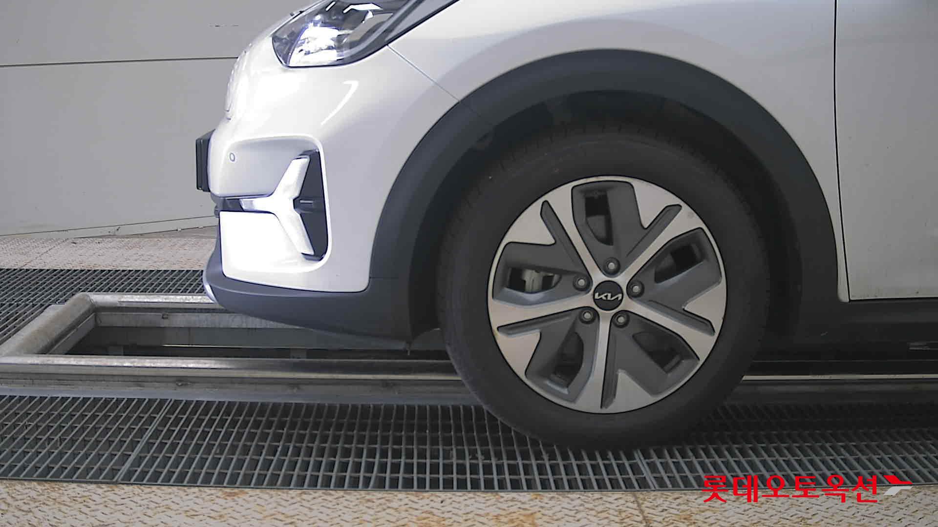 2023 - kia niro