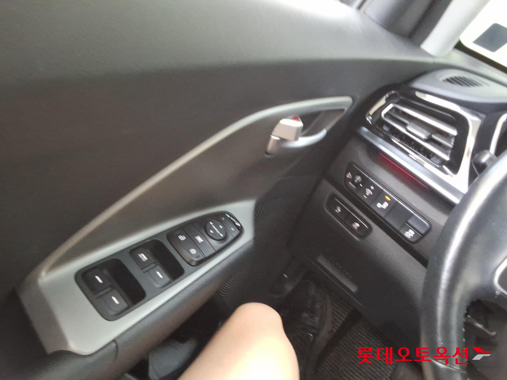 2023 - kia niro