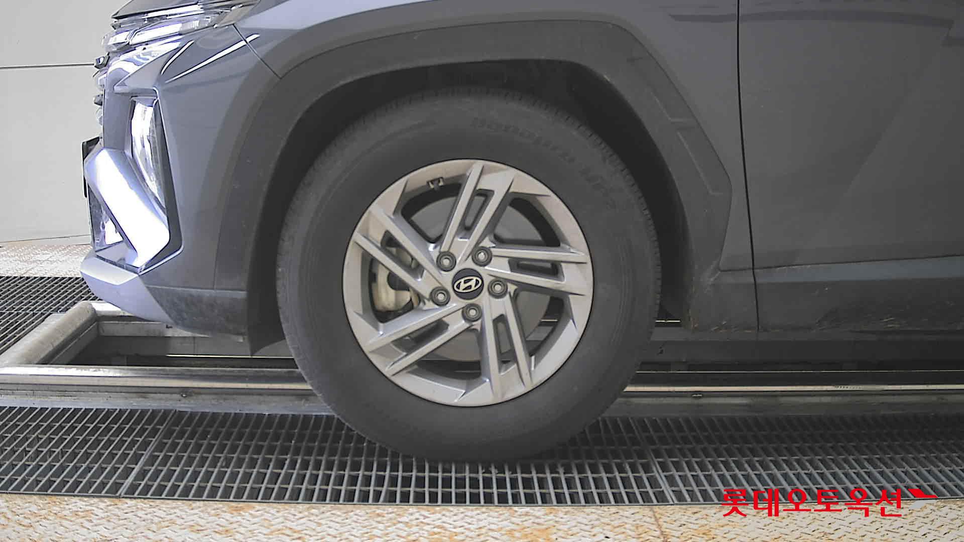 Hyundai Tucson - 25