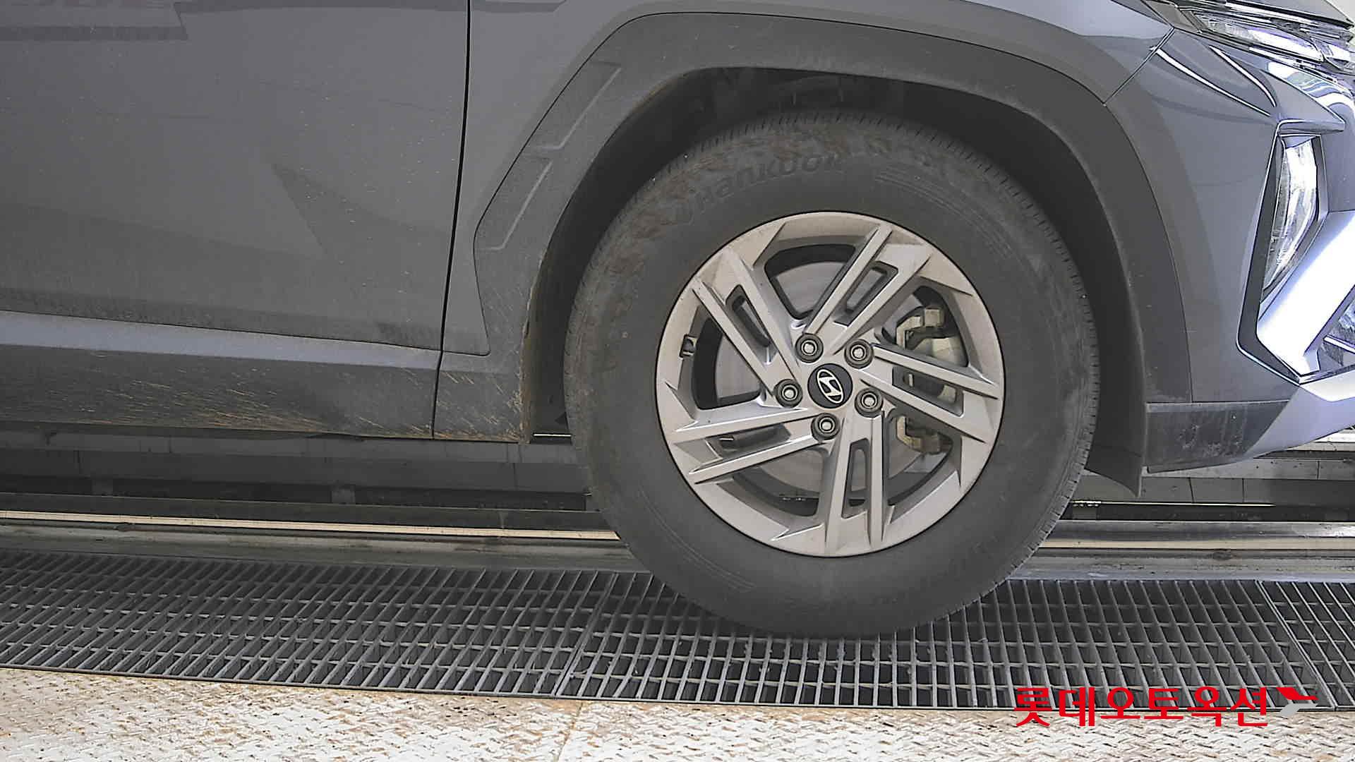Hyundai Tucson - 27