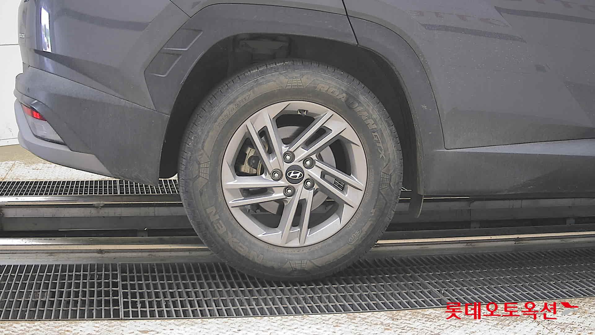Hyundai Tucson - 28