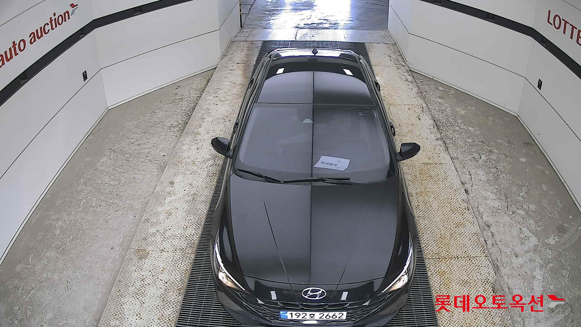 Hyundai Elantra - 7