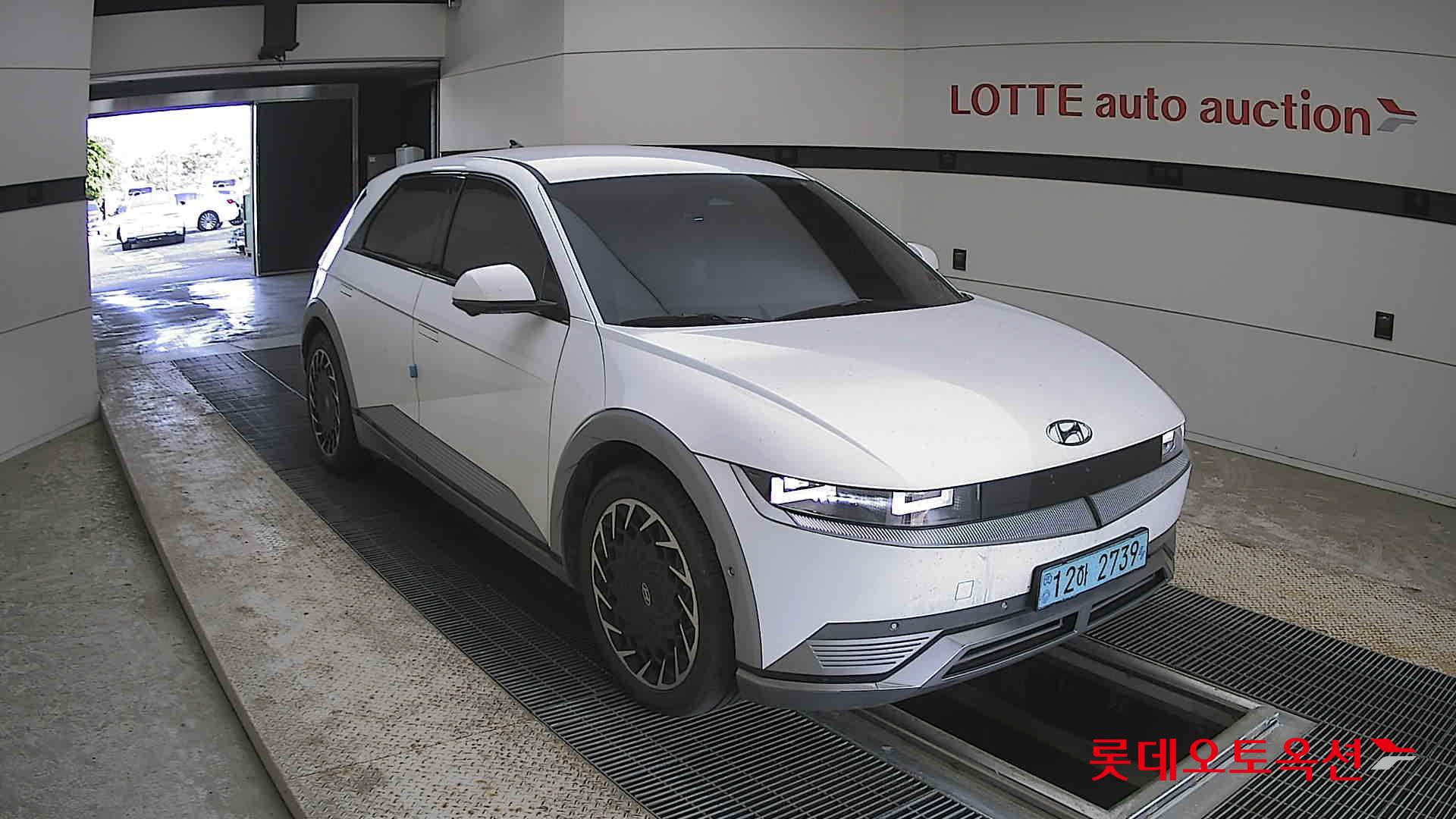 Hyundai Ioniq 5 - 6