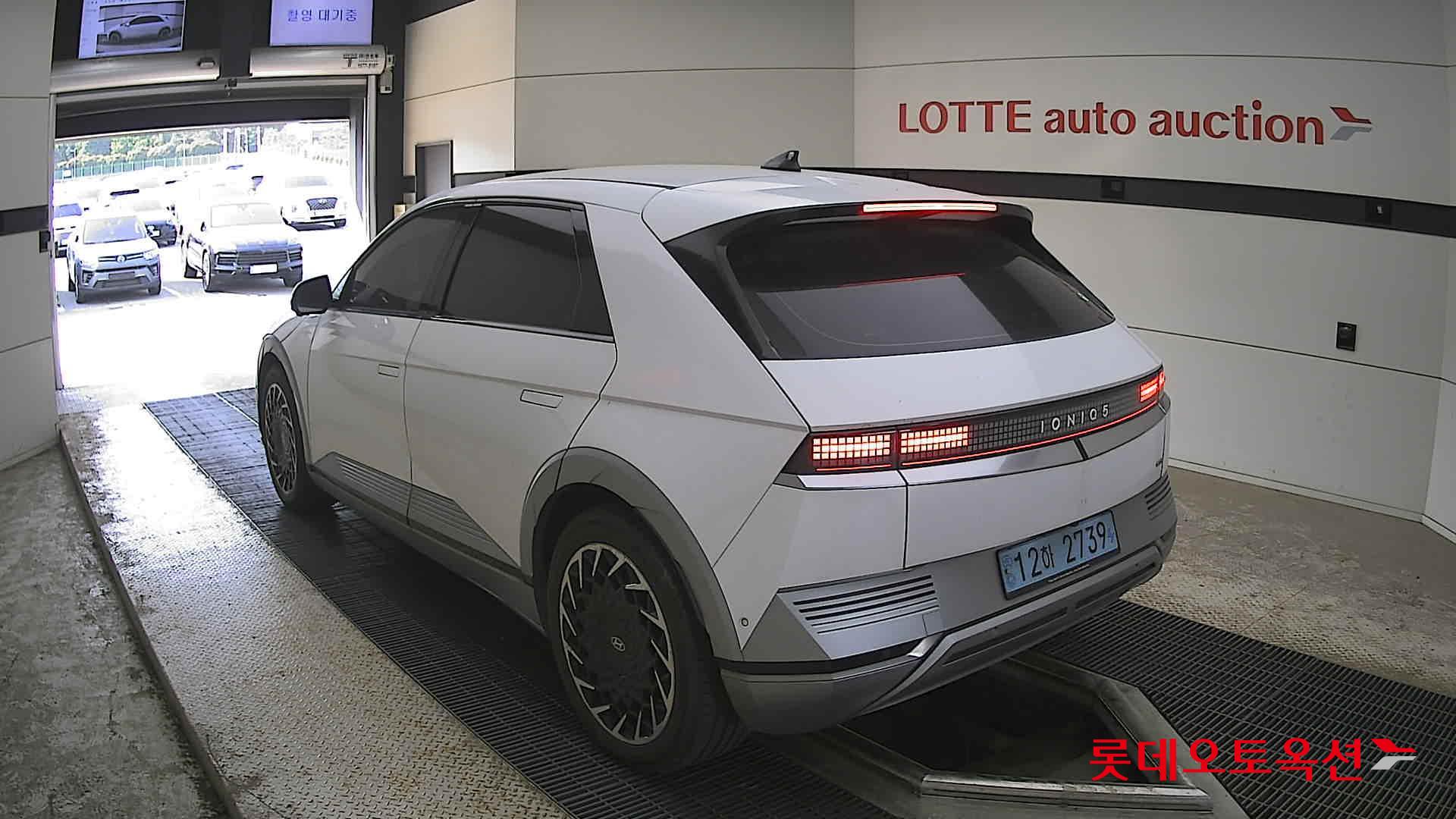 Hyundai Ioniq 5 - 4