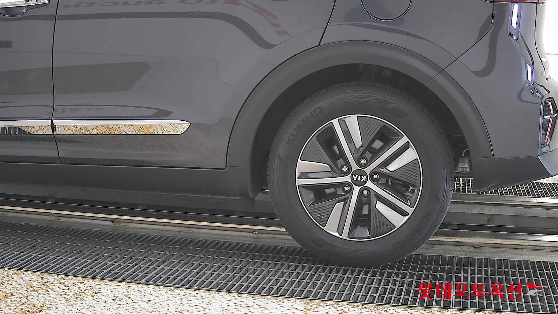 Kia Niro - 26