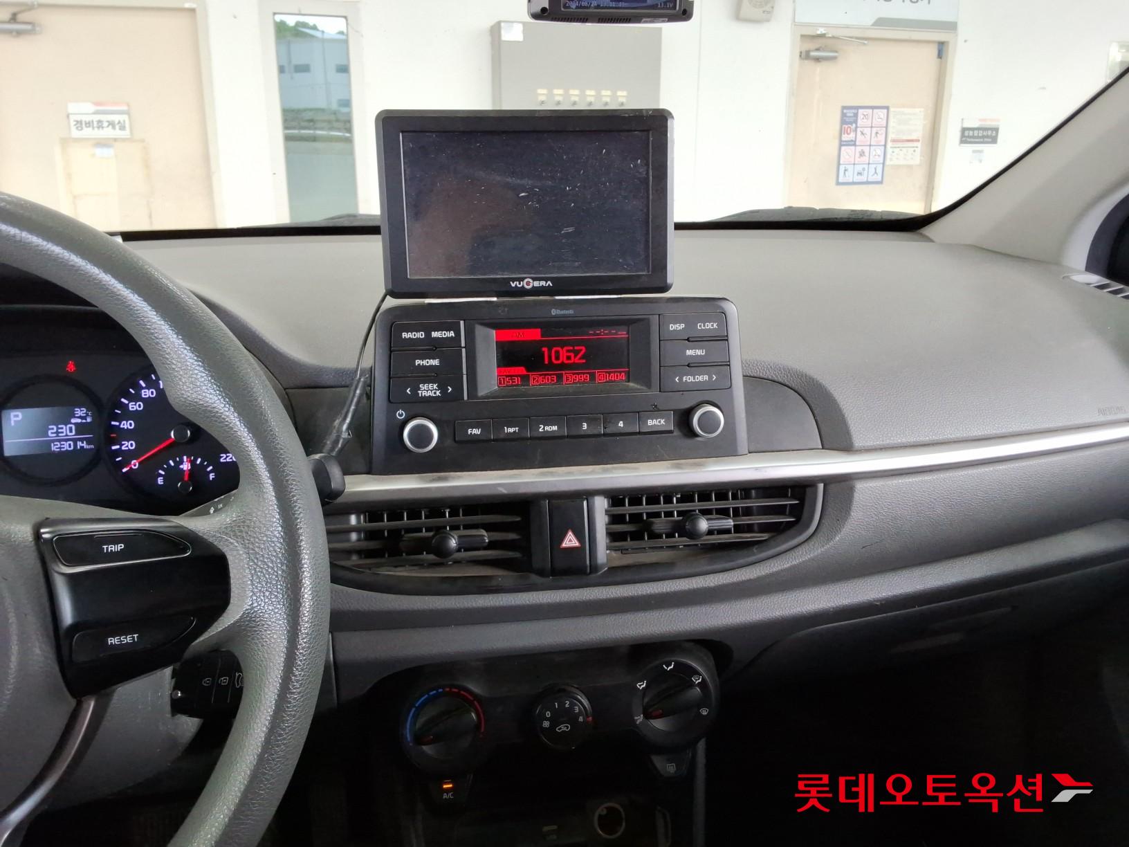 Kia Morning - 32