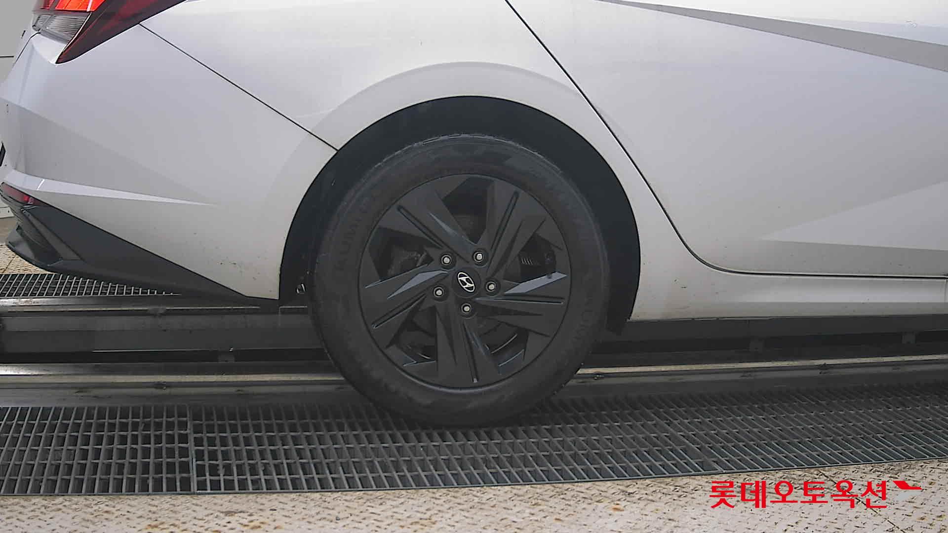 2023 - hyundai avante